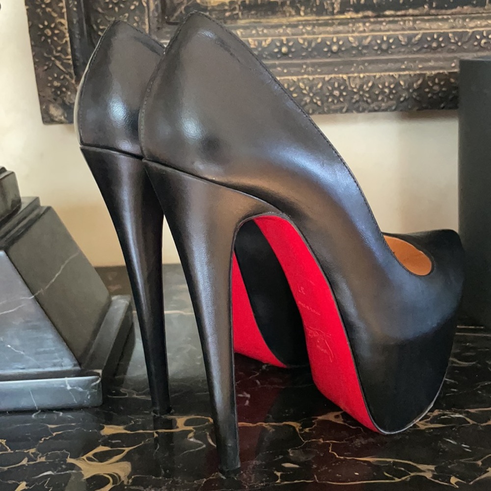 Christian Louboutin Platform Pumps Size 37 - Picture 3 of 4